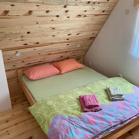 Milev Lux * Mokra Gora